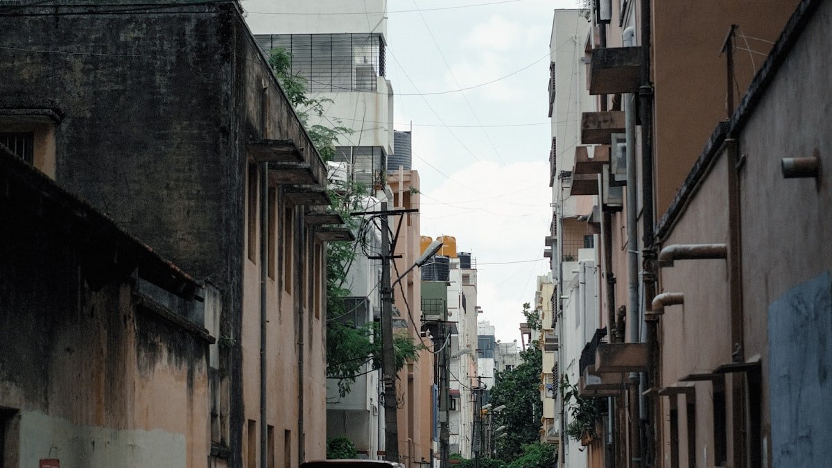 Nicotine Pouches in Mumbai, Delhi & Bangalore: Where Indians Buy — ZeroSmoke blog post hero image
